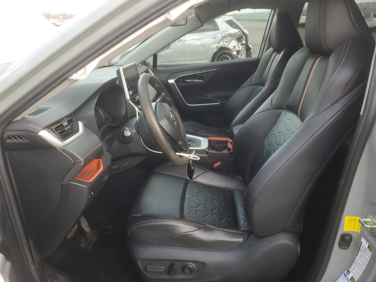 2019 Toyota RAV 4 - Image 7