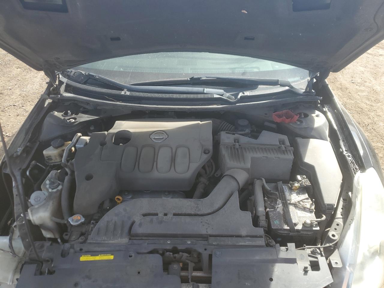 2010 Nissan Altima - Image 11