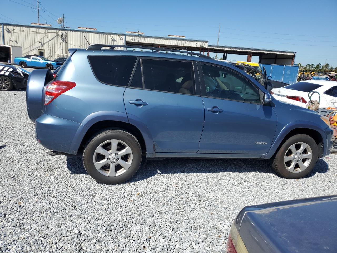2010 Toyota RAV 4 - Image 3
