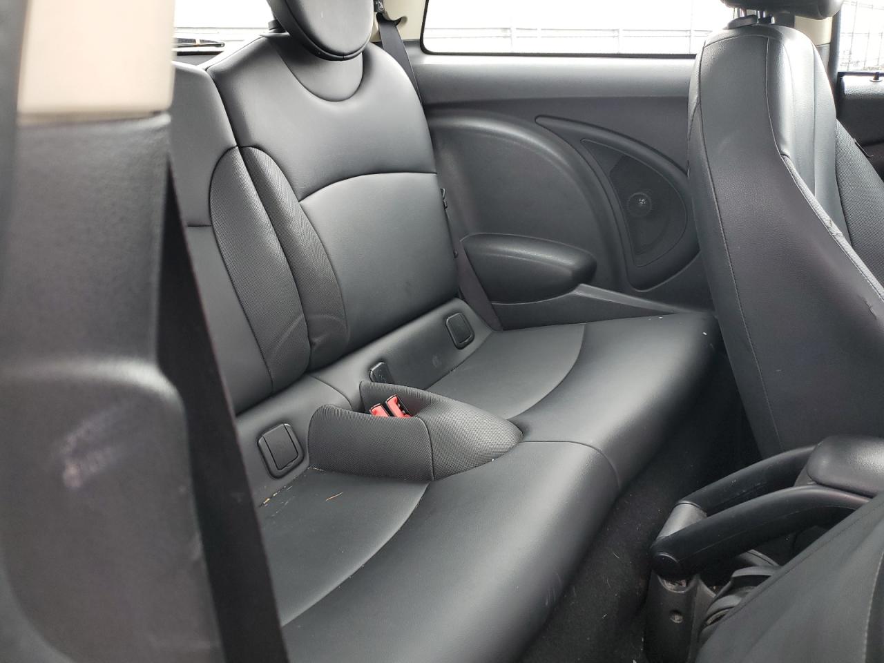 2013 MINI Cooper - Image 10