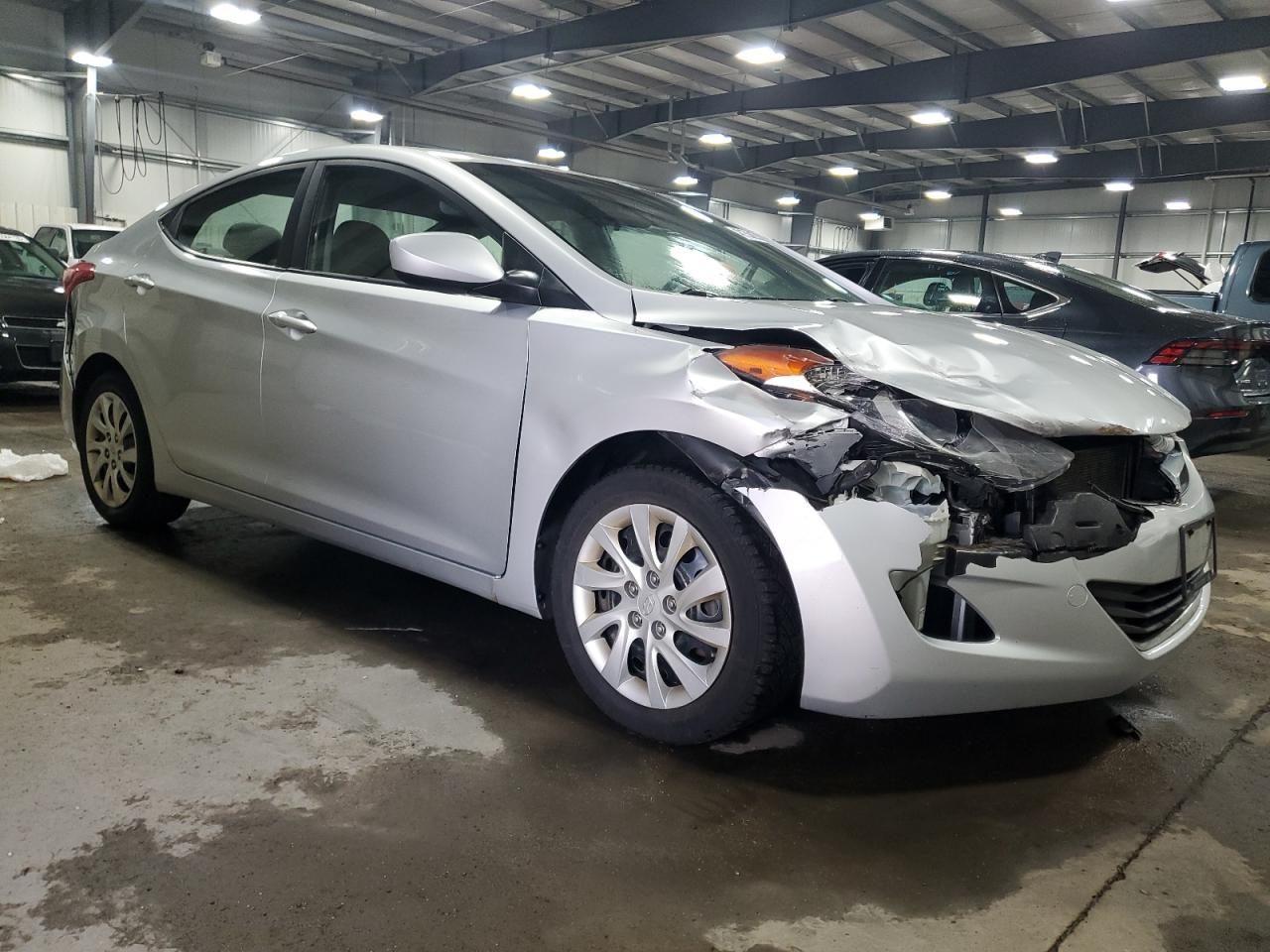 2013 Hyundai Elantra - Image 4