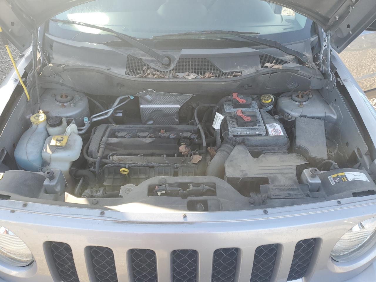 2016 Jeep Liberty (Patriot) - Image 12