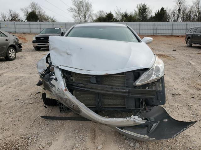  HYUNDAI SONATA 2013 Серебристый