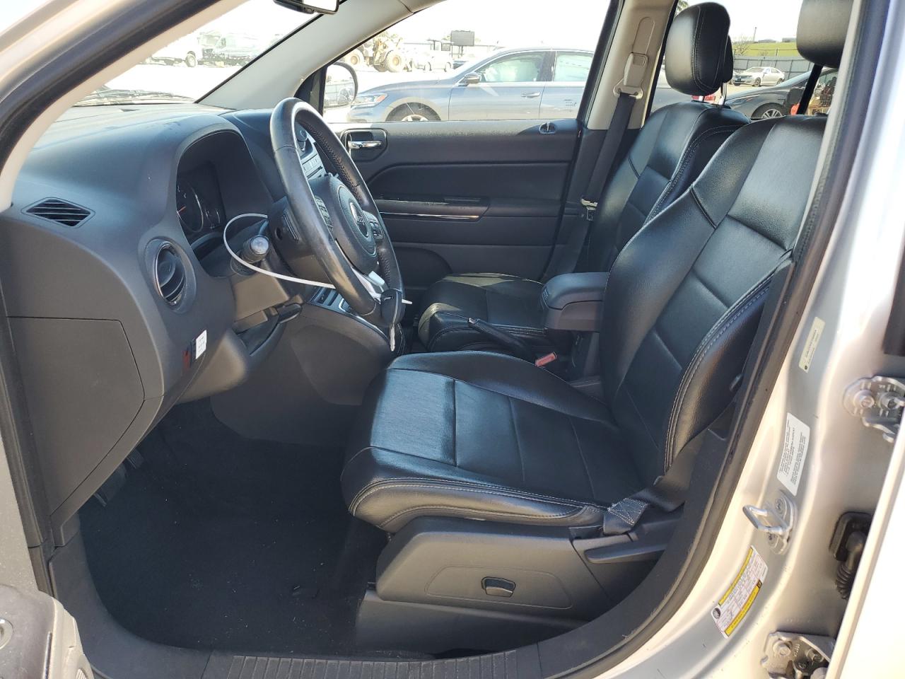 2012 Jeep Compass - Image 7