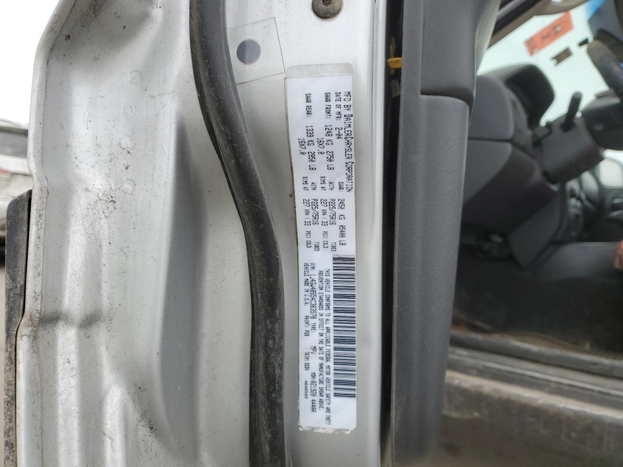 2004 Jeep Grand Cherokee - Image 13