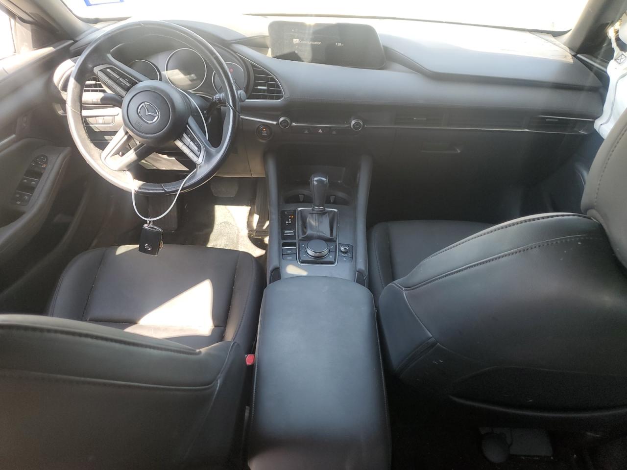 2021 Mazda 3 - Image 8