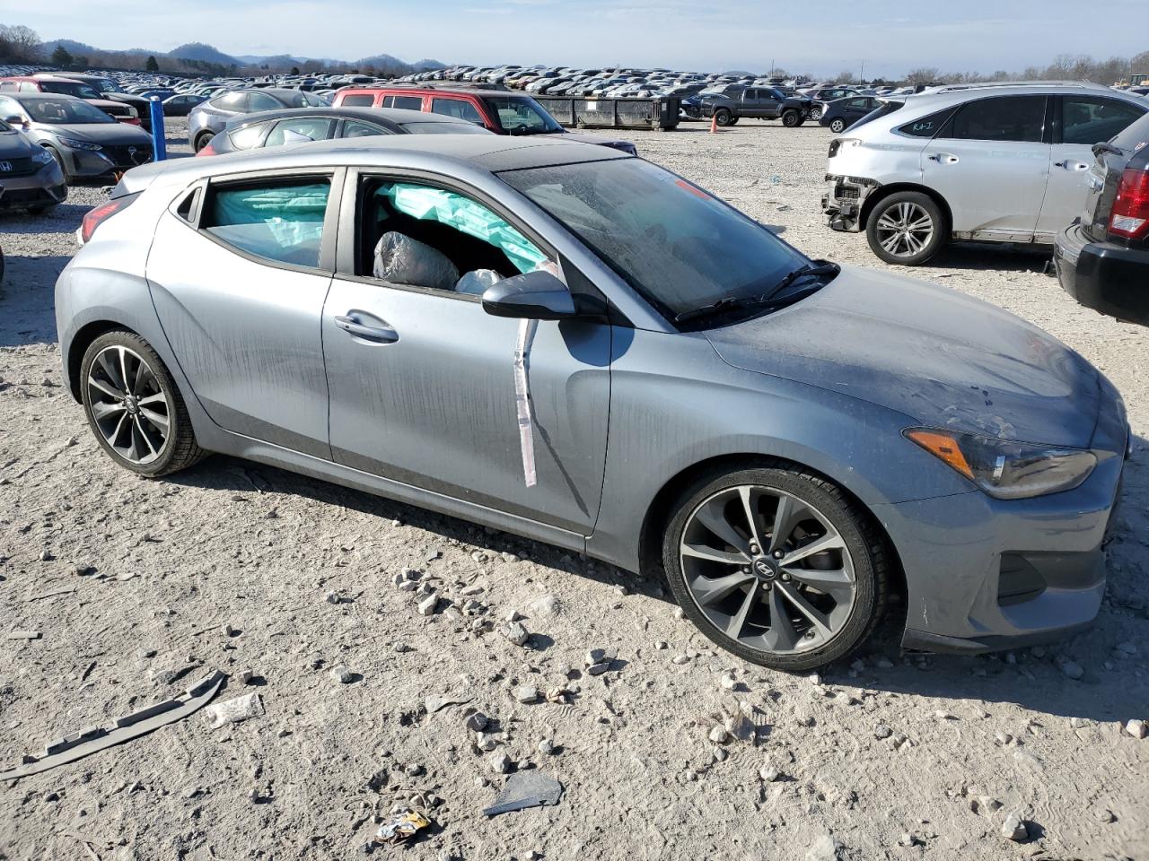 2019 Hyundai Veloster - Image 4