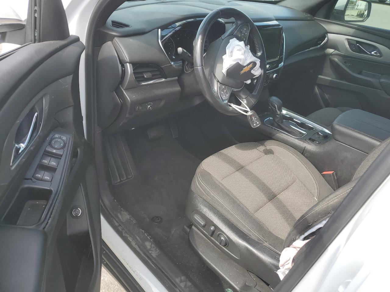 2022 Chevrolet Traverse - Image 8