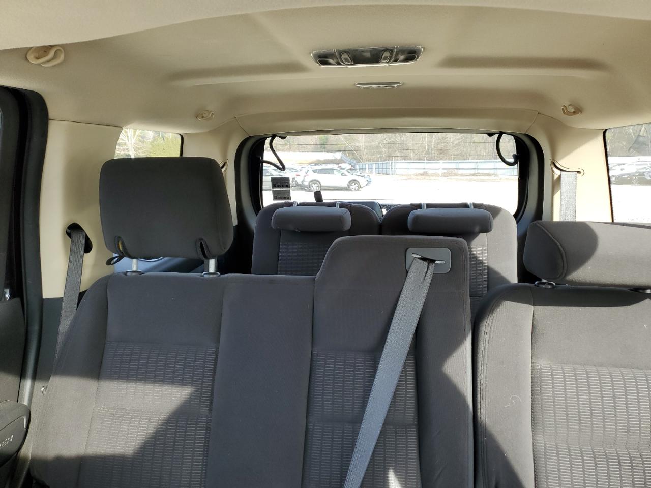 2010 Ford Explorer - Image 10
