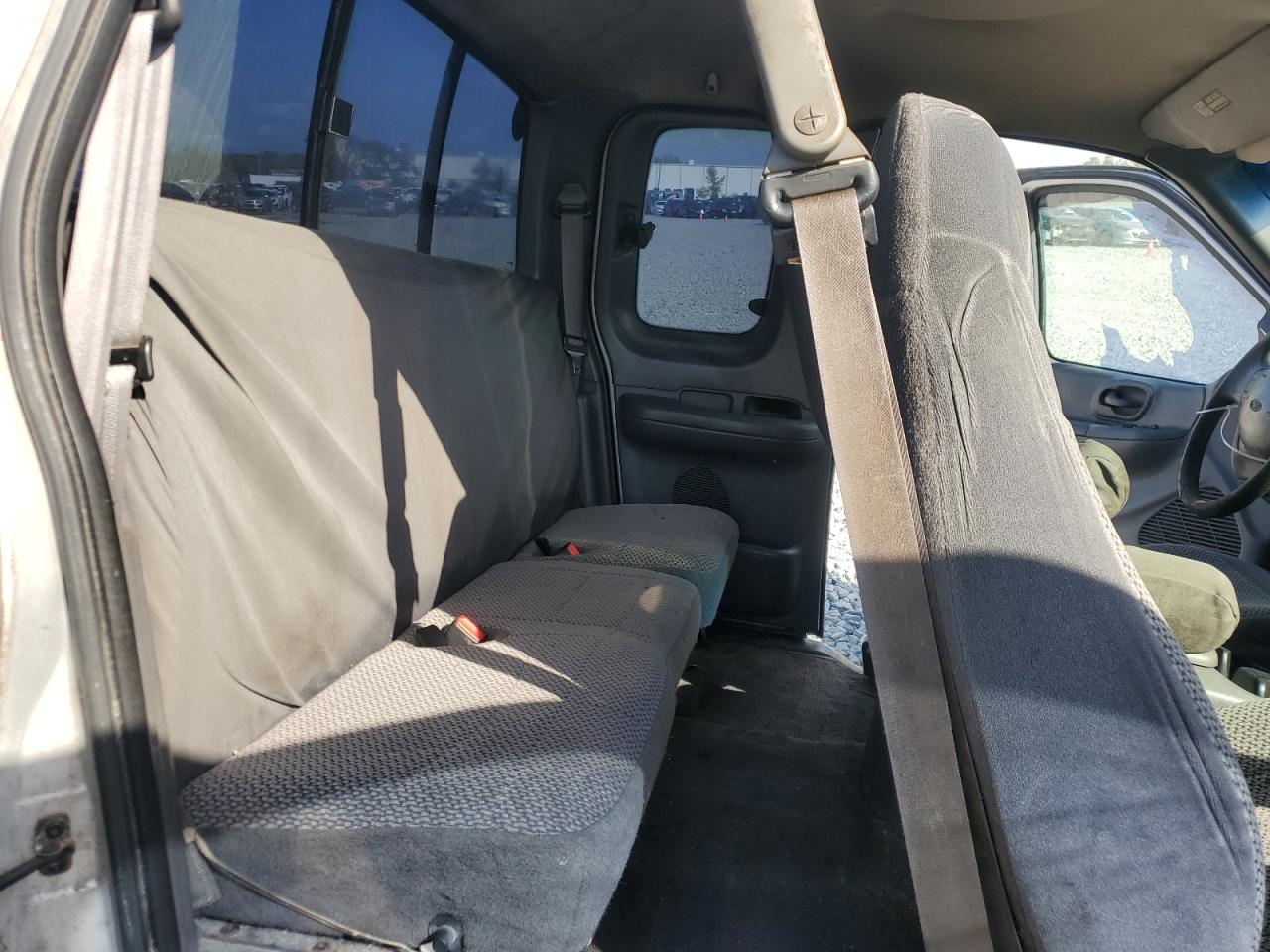 1999 Ford F-150 - Image 11