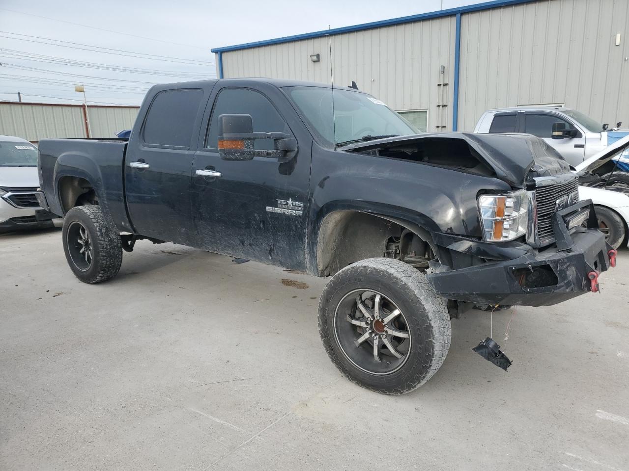 2011 GMC Sierra - Image 4