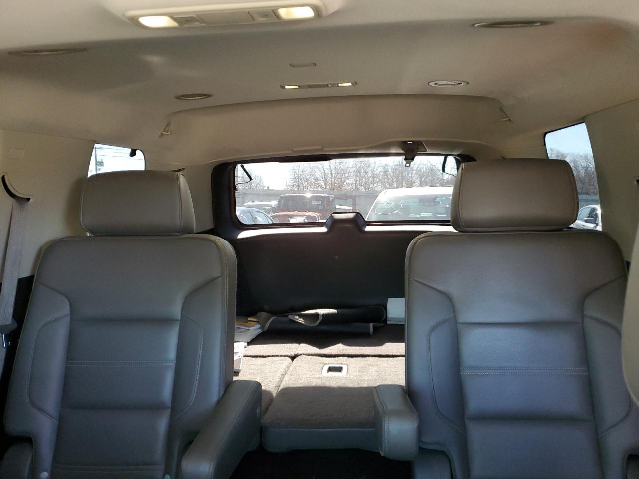 2015 GMC Yukon - Image 10