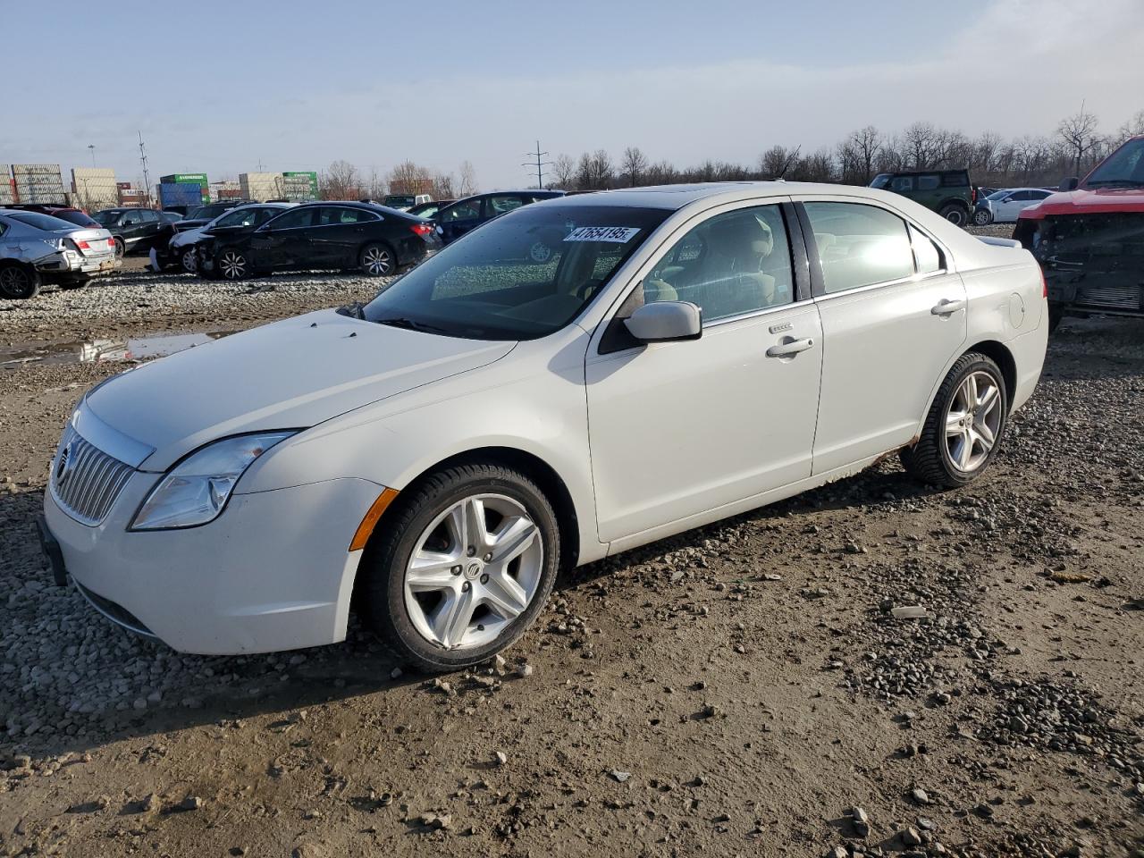 2010 Mercury Milan - Image 1
