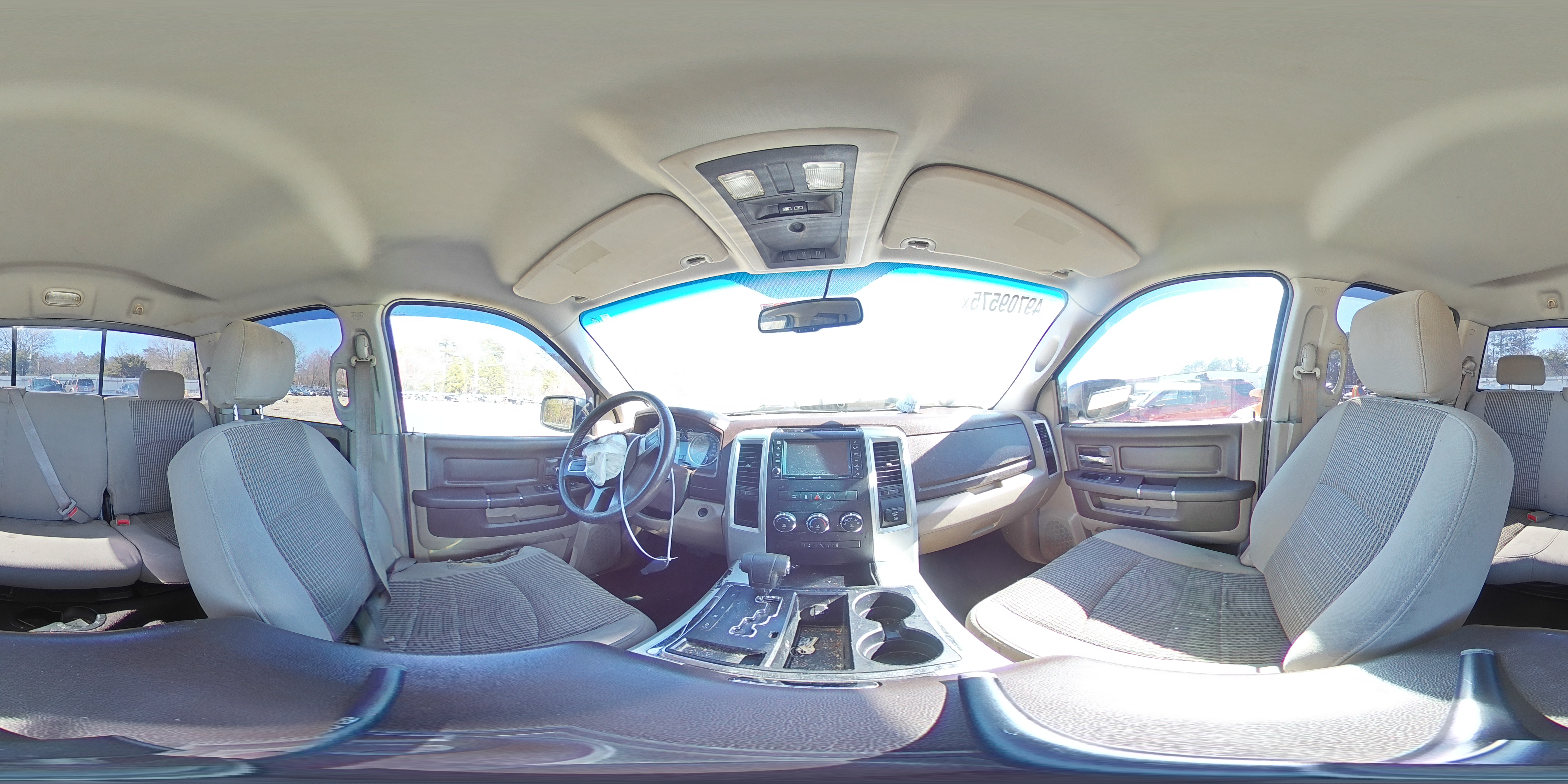 2010 Dodge RAM - Image 13