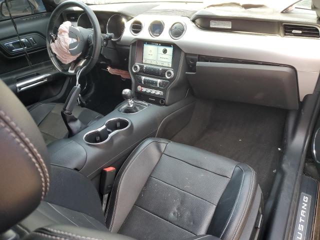 Coupet FORD MUSTANG 2016 Czarny
