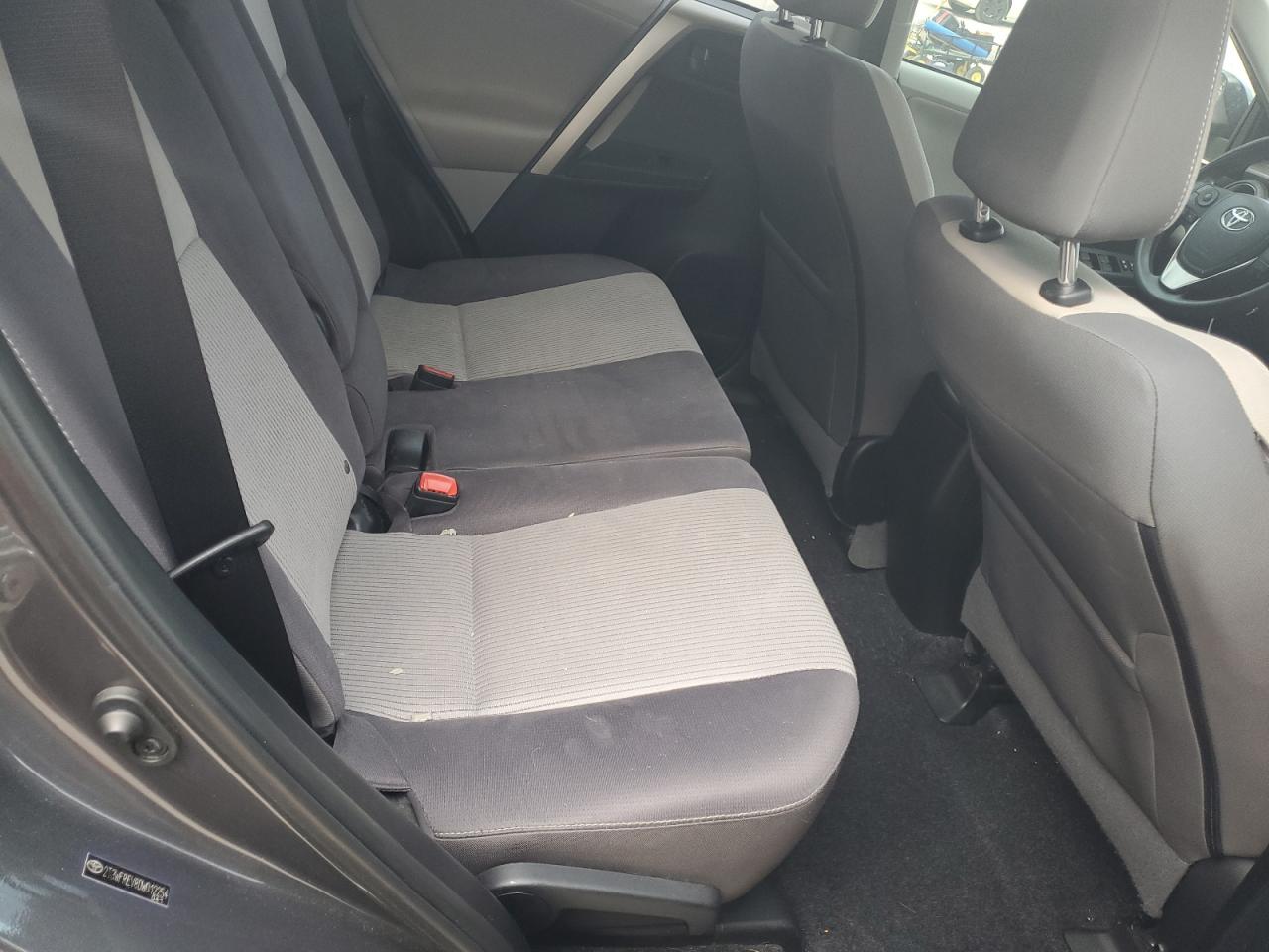 2013 Toyota RAV 4 - Image 11