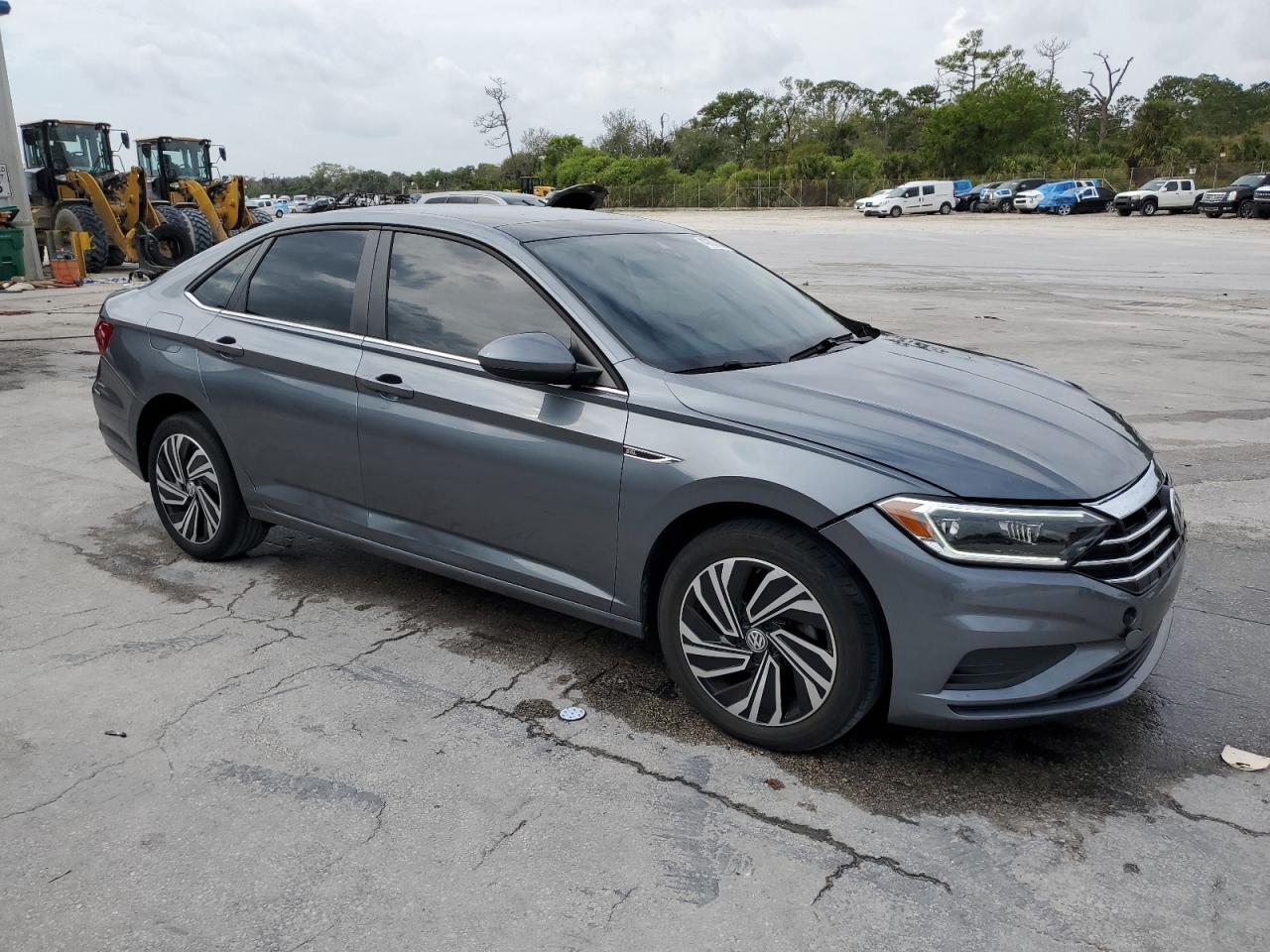 2020 Volkswagen Jetta - Image 4