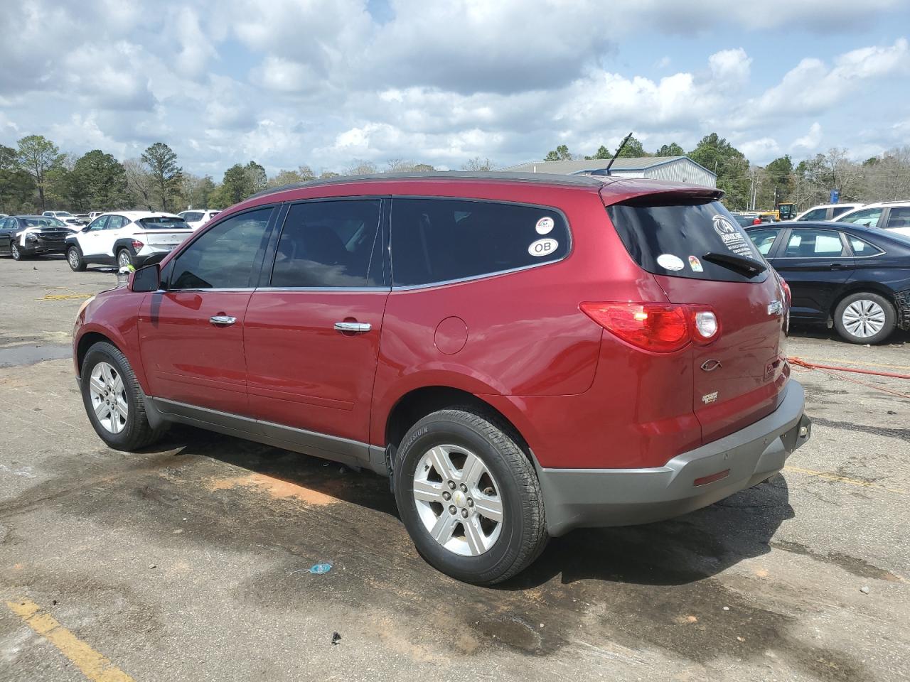 2011 Chevrolet Traverse - Image 2