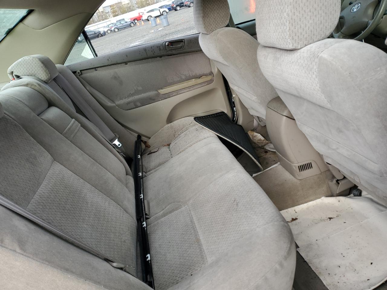 2003 Toyota Camry - Image 10