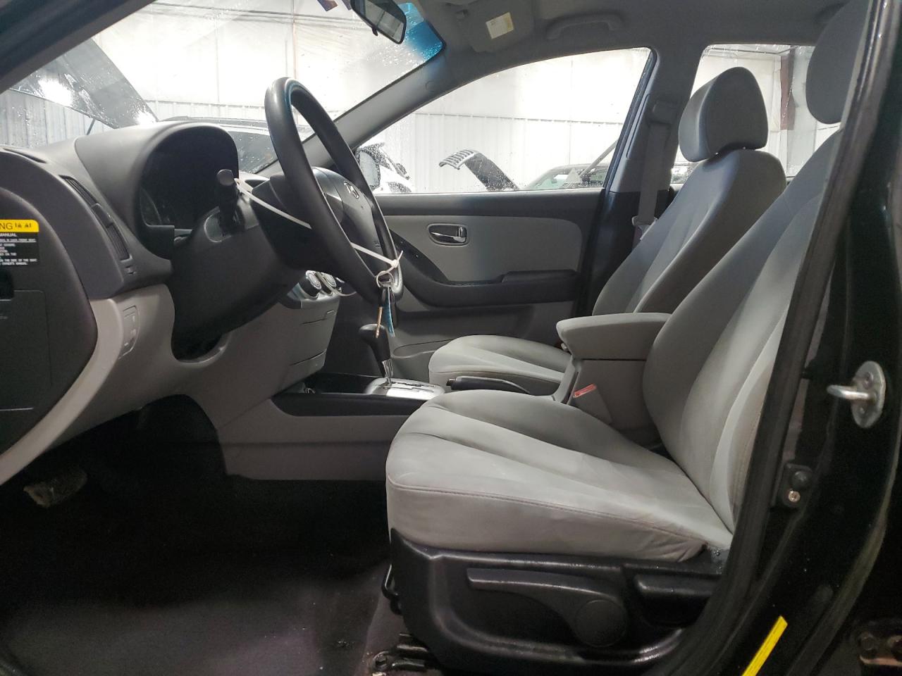 2010 Hyundai Elantra - Image 7