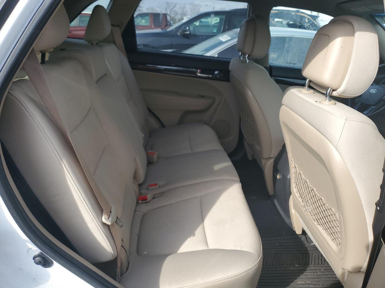 2011 Kia Sorento - Image 11