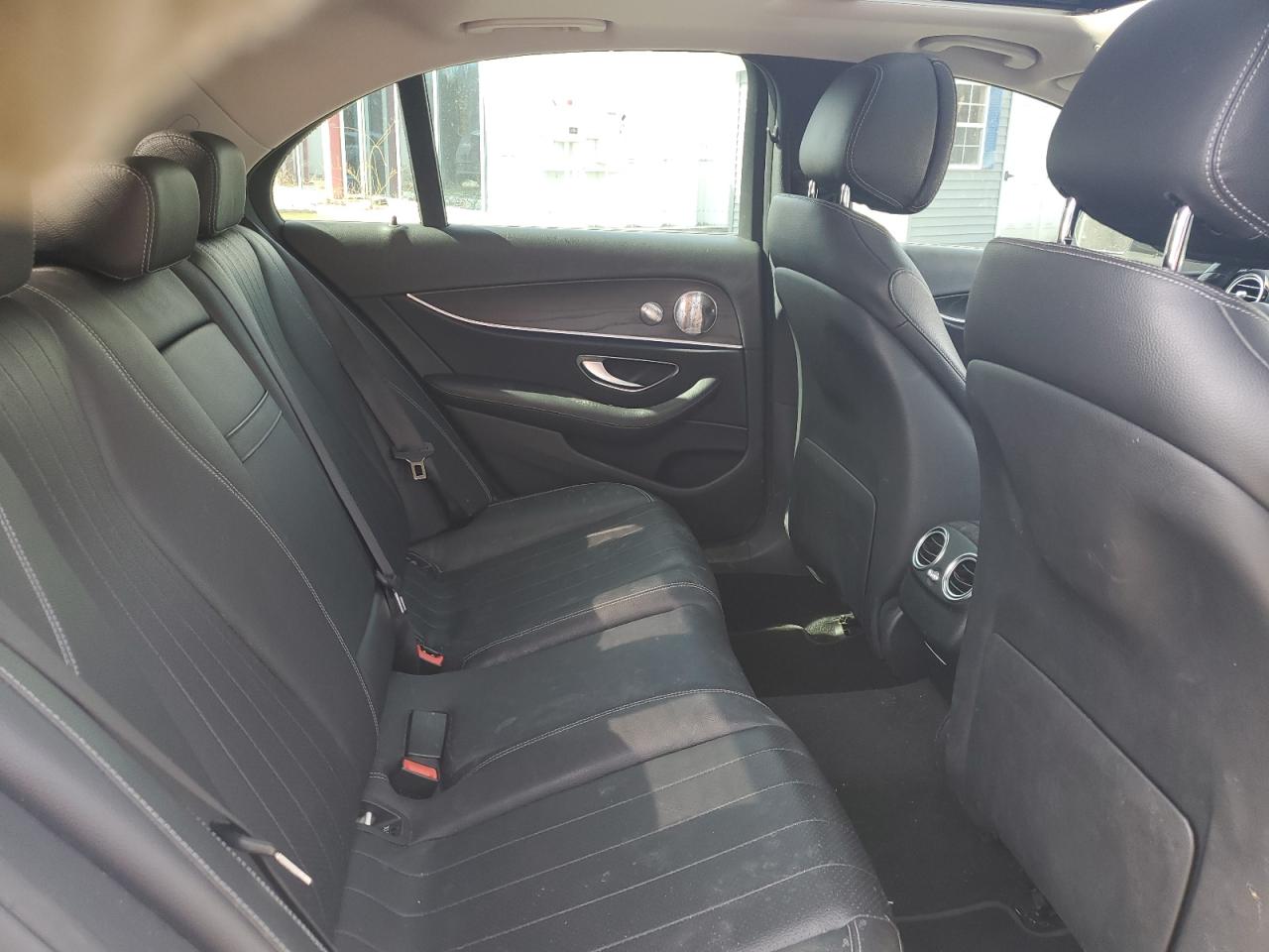 2017 Mercedes-Benz E-klasse - Image 10