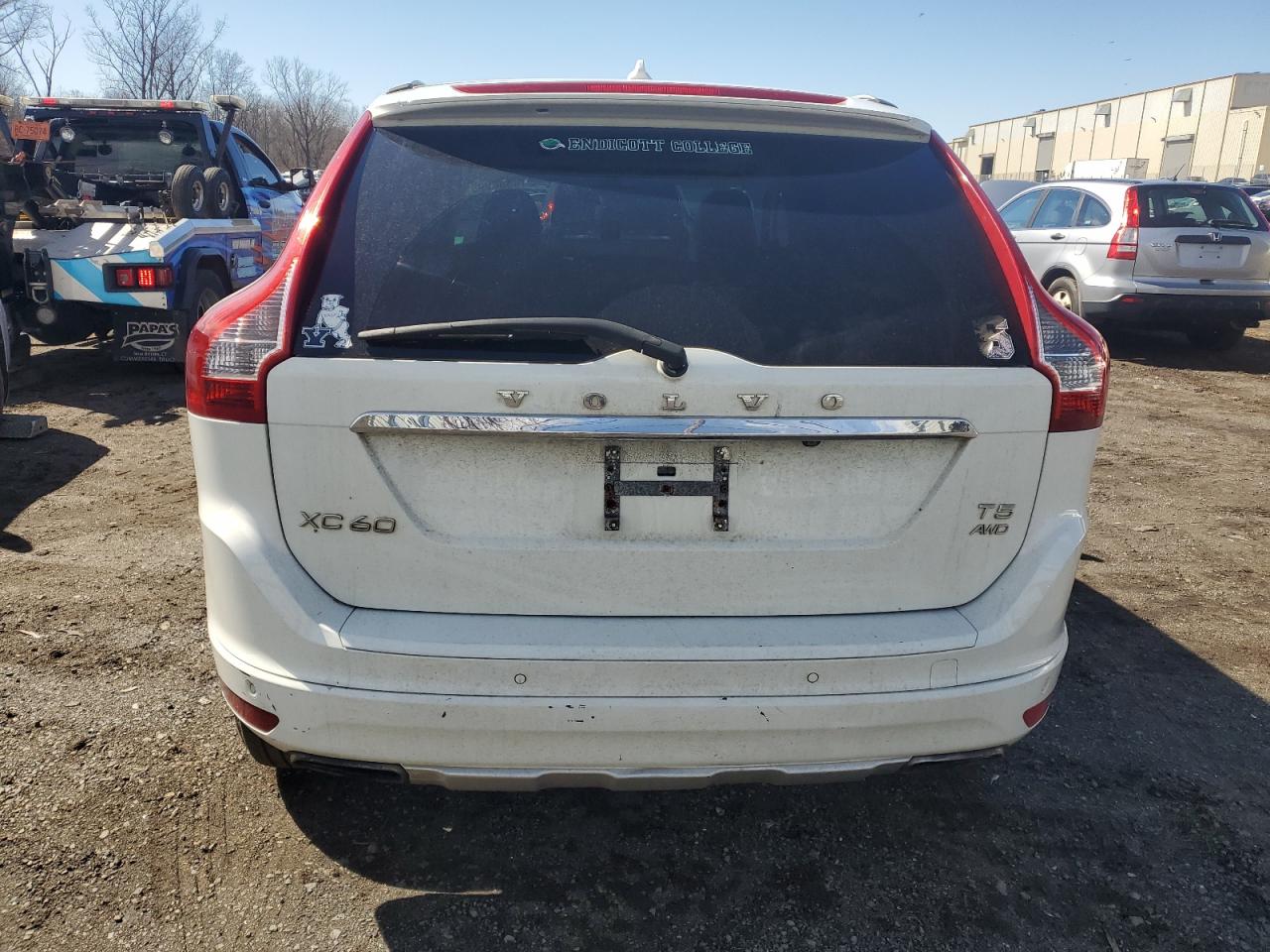2015 Volvo XC60 - Image 6