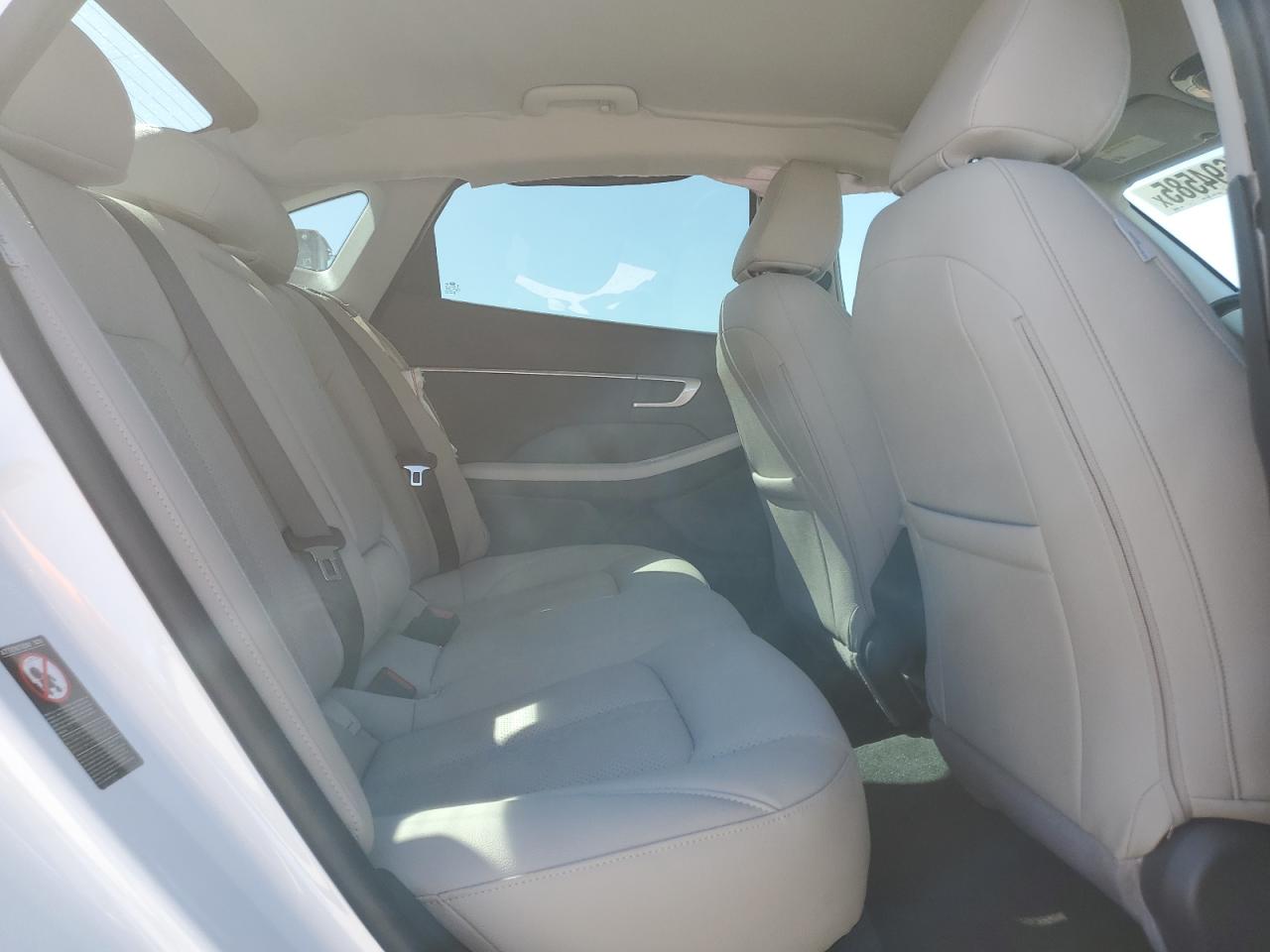 2022 Hyundai Sonata - Image 10