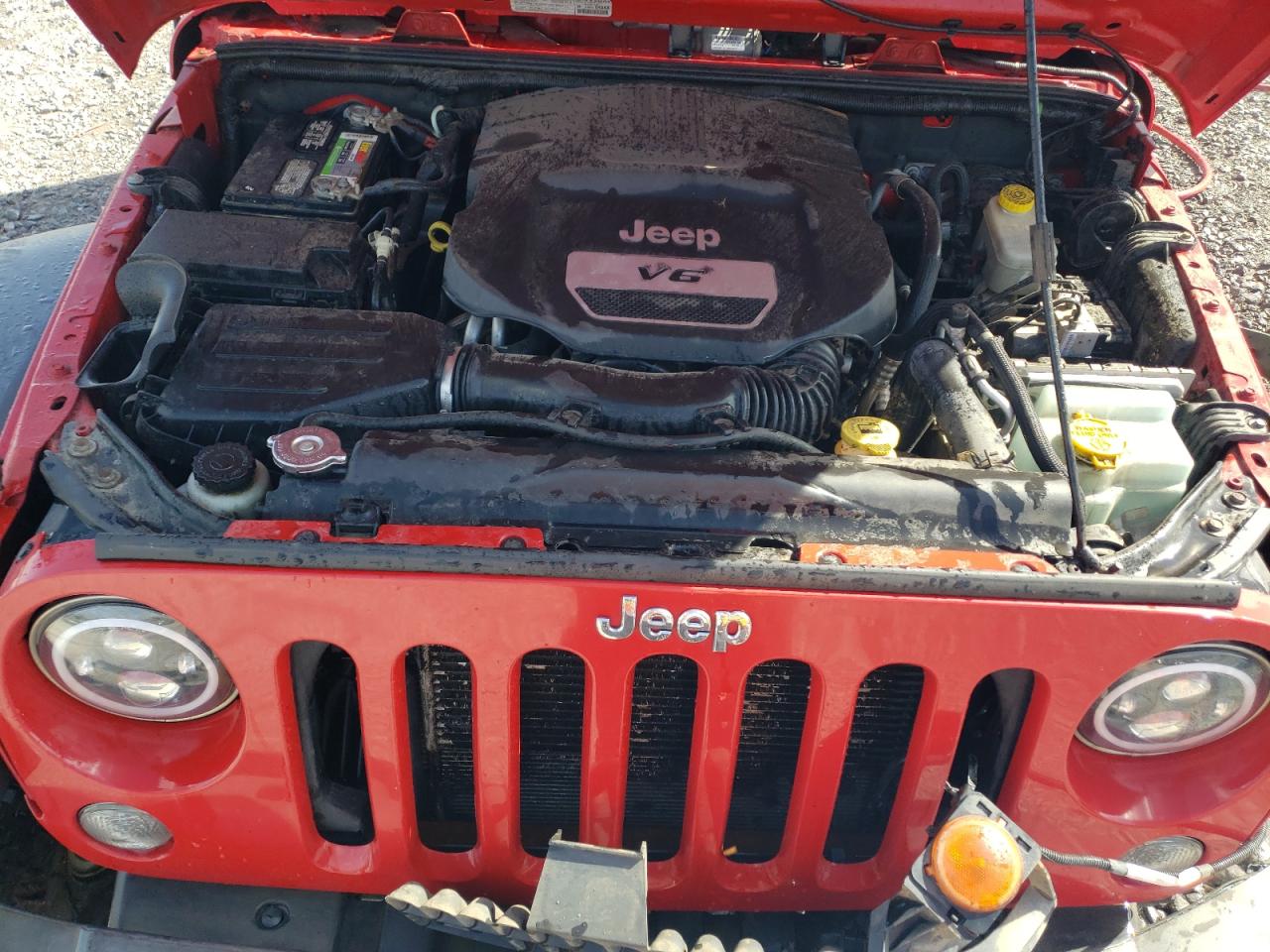 2014 Jeep Wrangler - Image 11