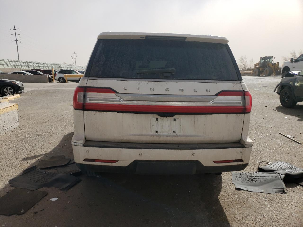 2018 Lincoln Navigator - Image 6