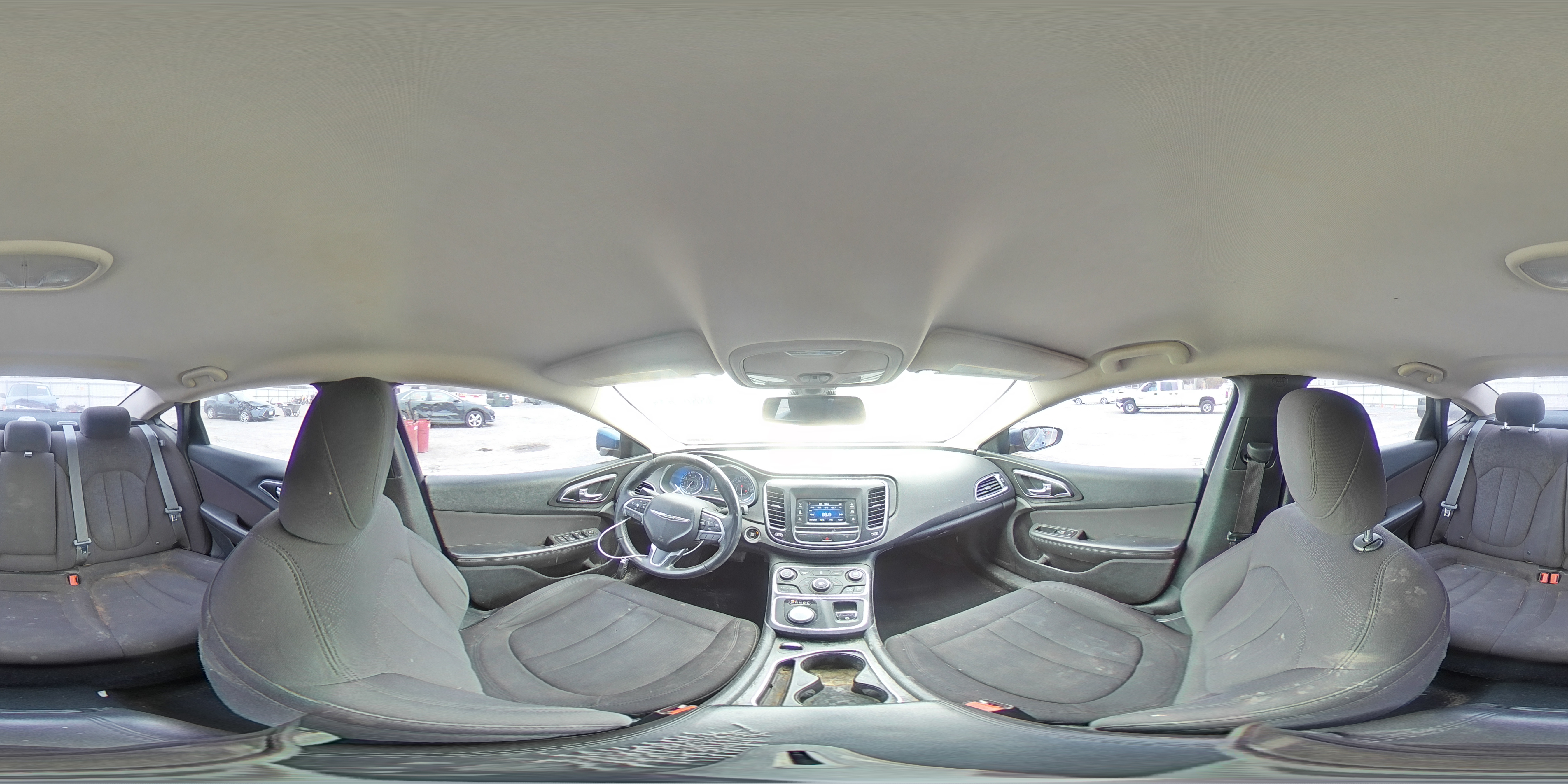 2015 Chrysler 200 - Image 13