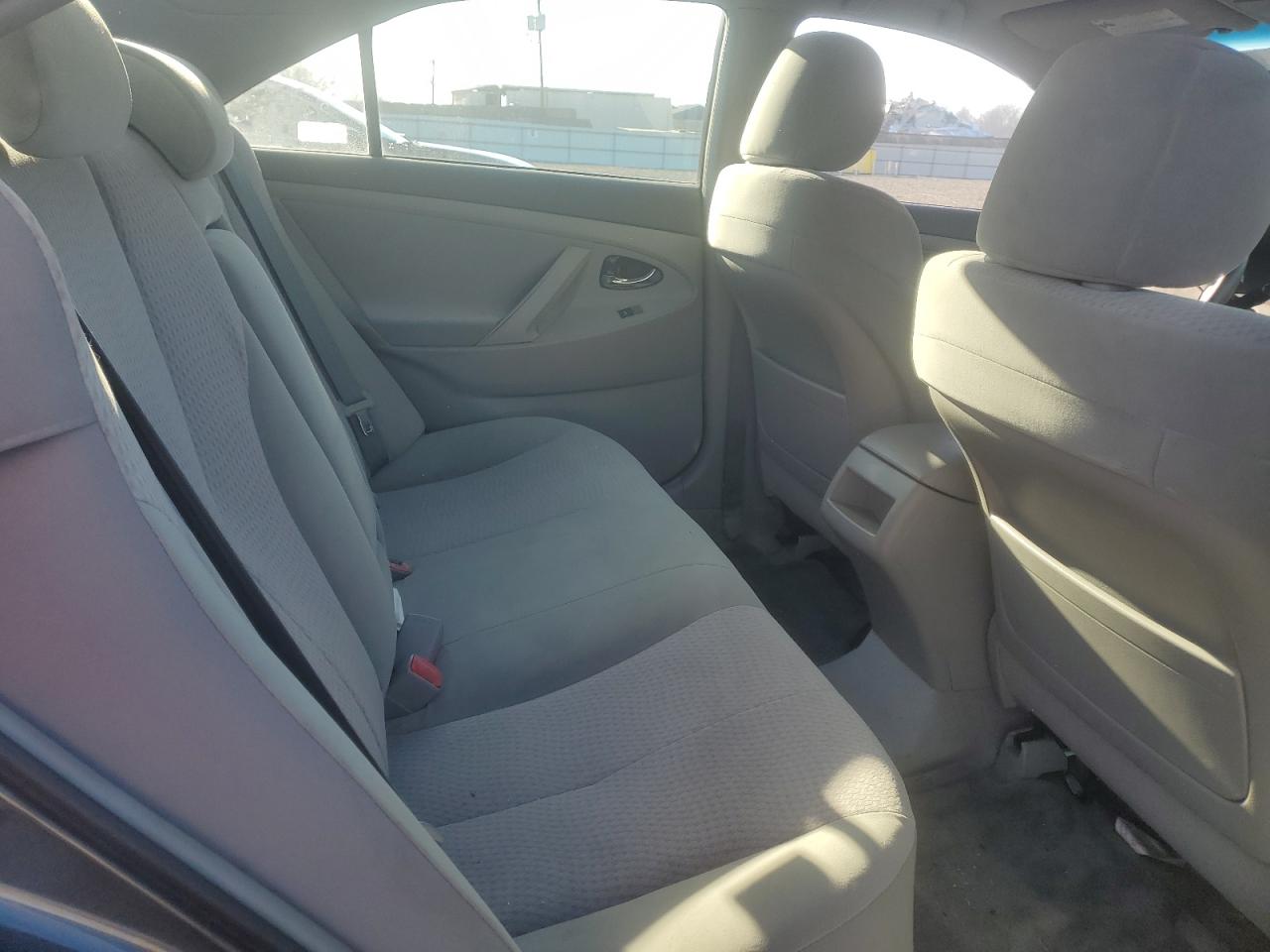 2011 Toyota Camry - Image 10