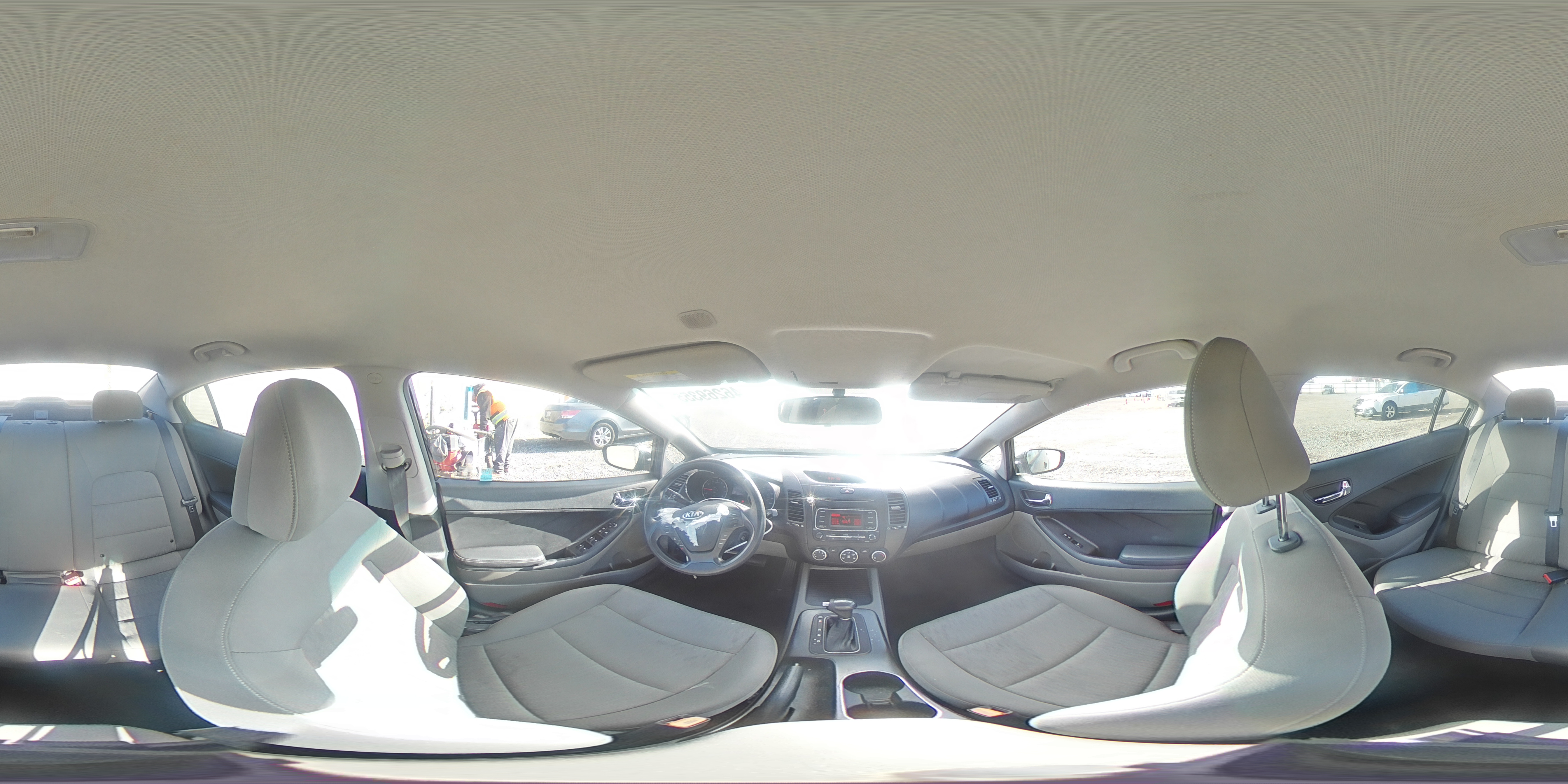 2015 Kia Forte - Image 13