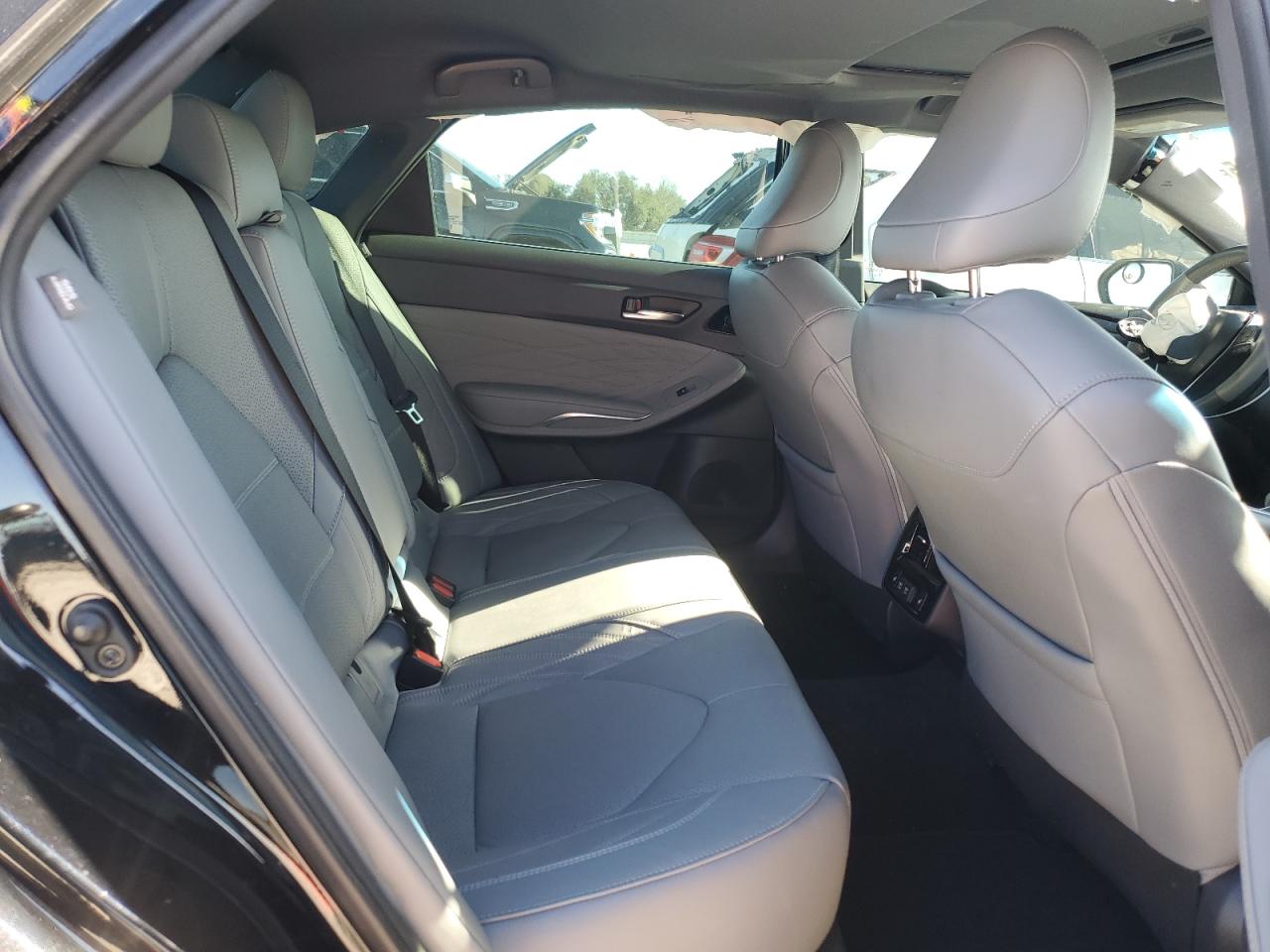 2020 Toyota Avalon - Image 10