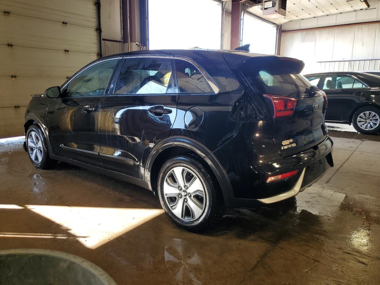 2018 Kia Niro - Image 2