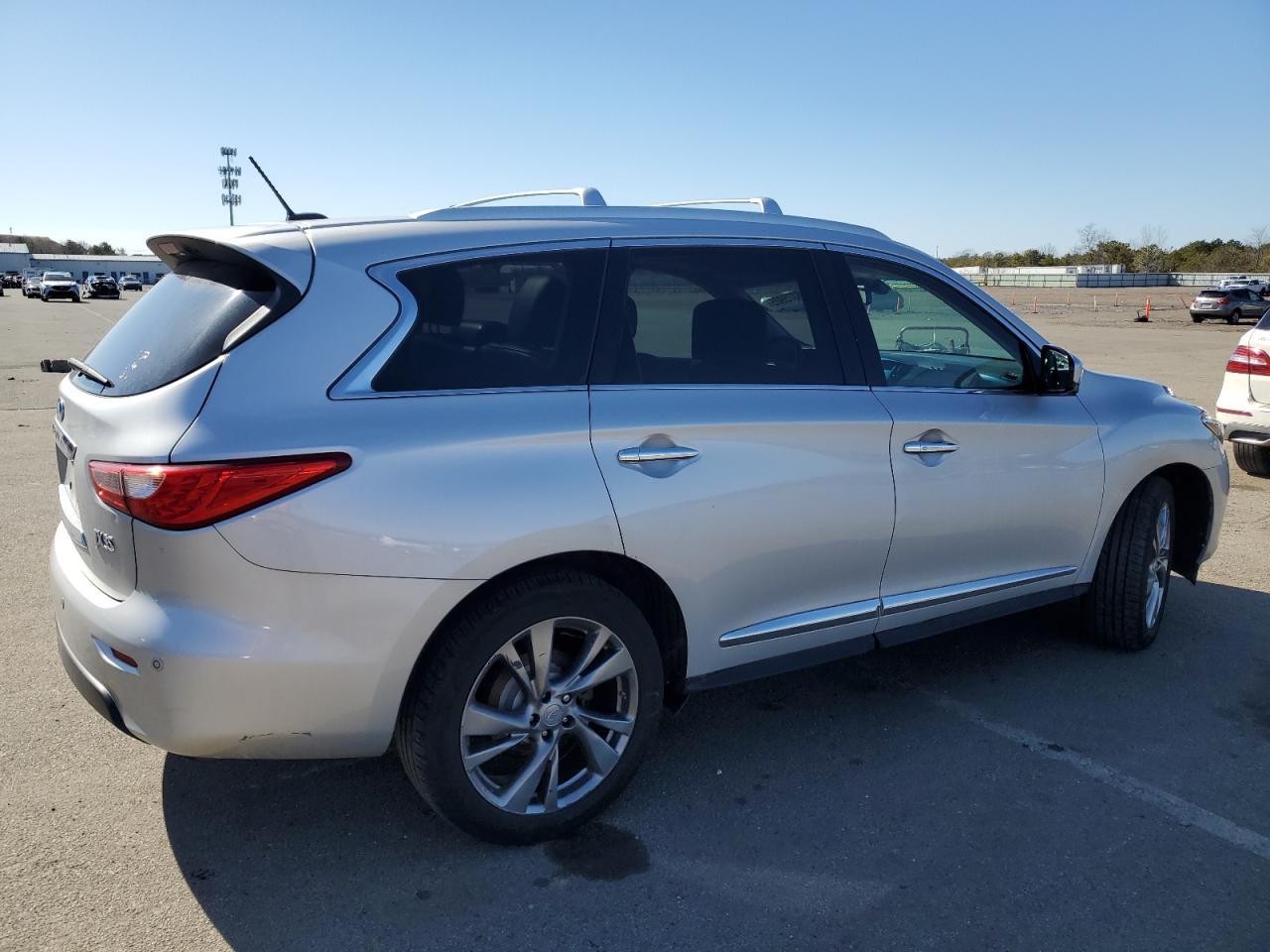 2013 Infiniti JX - Image 3