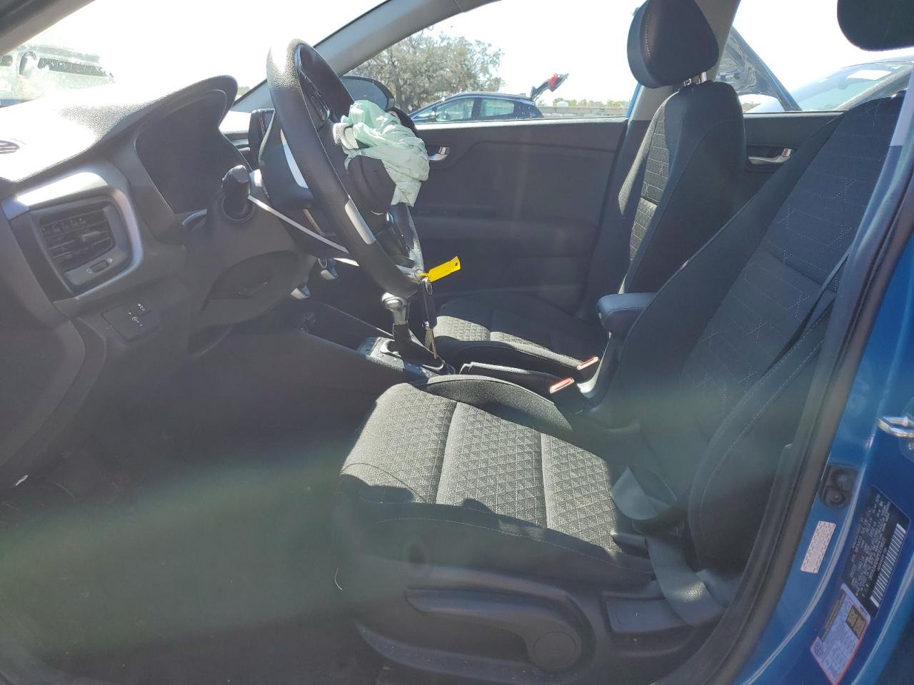 2023 Kia Rio - Image 7
