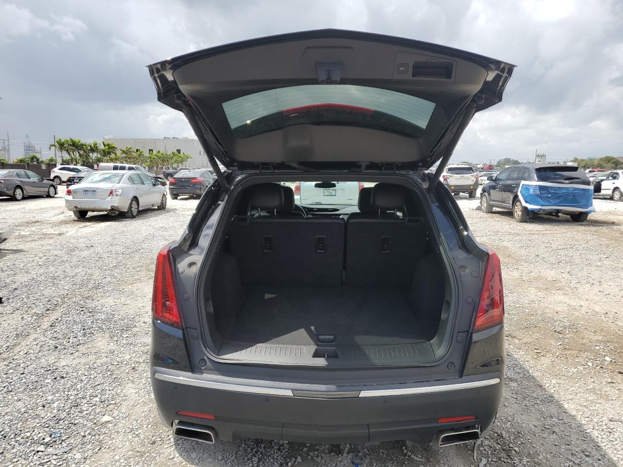 2021 Cadillac XT5 - Image 6