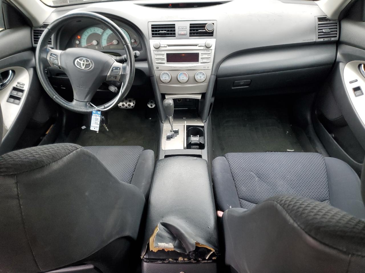 2011 Toyota Camry - Image 8