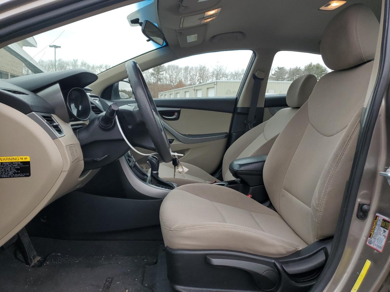 2014 Hyundai Elantra - Image 7