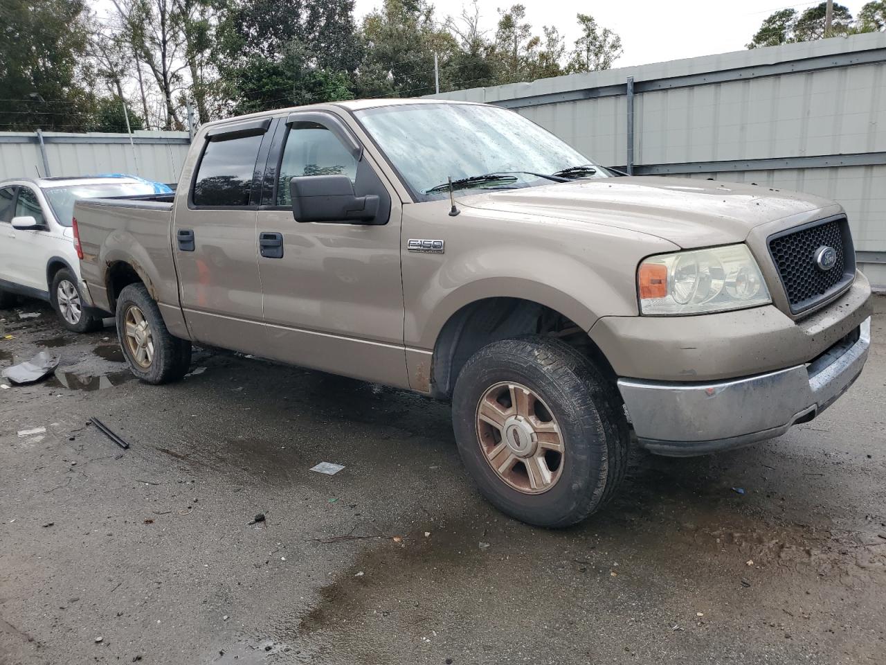 2004 Ford F-150 - Image 4