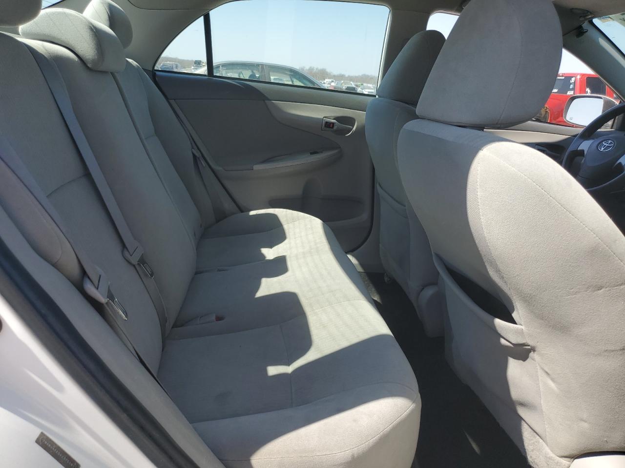 2010 Toyota Corolla - Image 10