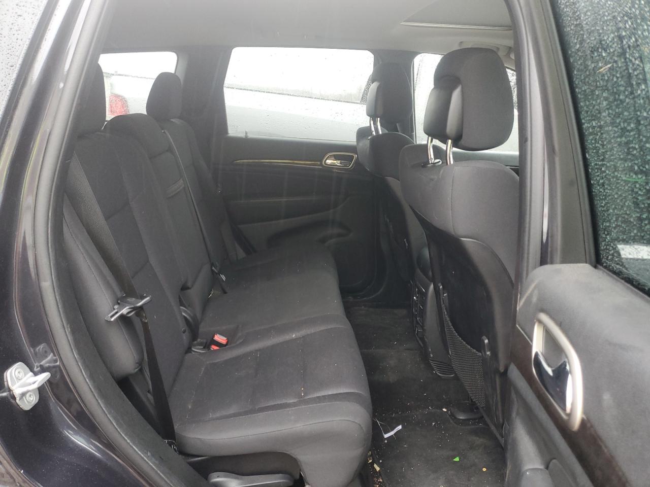 2012 Jeep Grand Cherokee - Image 11