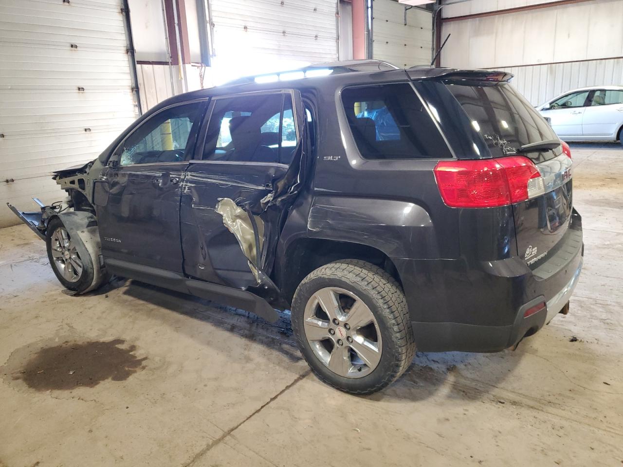 2015 GMC Terrain - Image 2