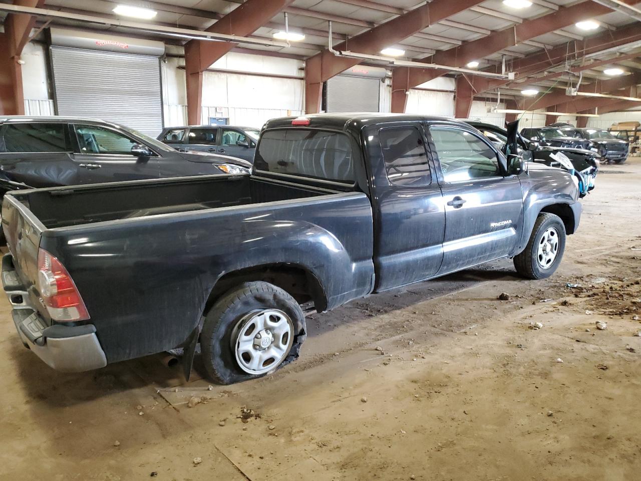 2013 Toyota Tacoma - Image 3
