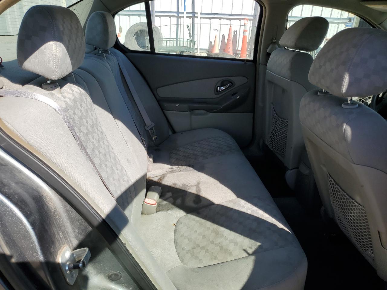 2004 Chevrolet Malibu - Image 11