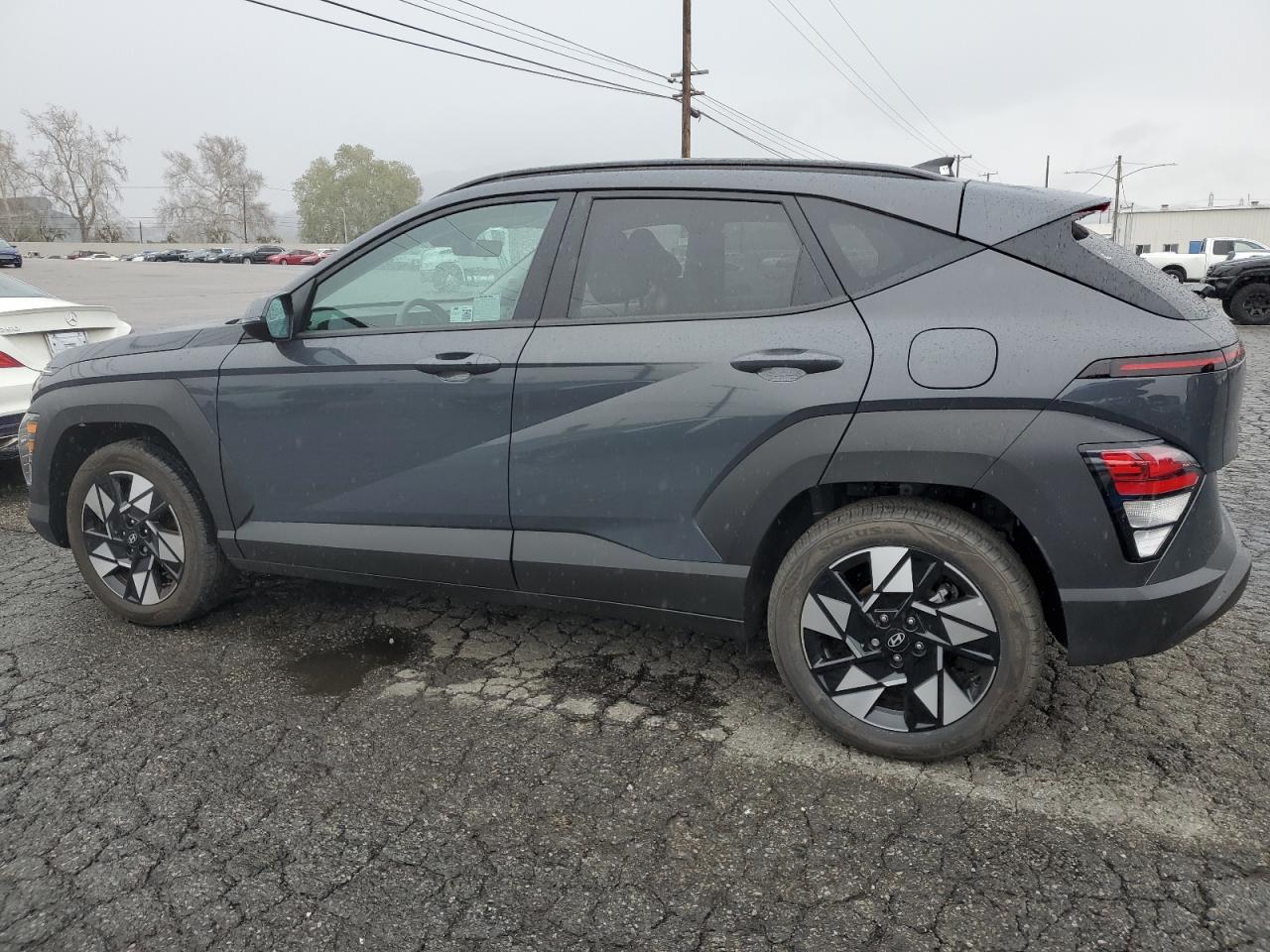 2024 Hyundai Kona - Image 2