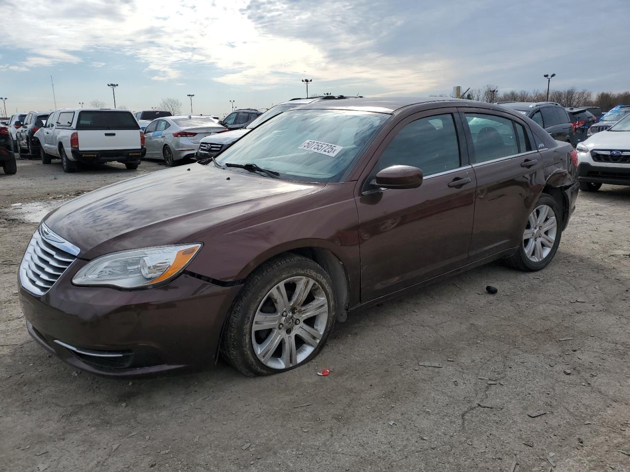 Indianapolis, IN에서 판매 중인 2013 Chrysler 200 Touring - Rear End