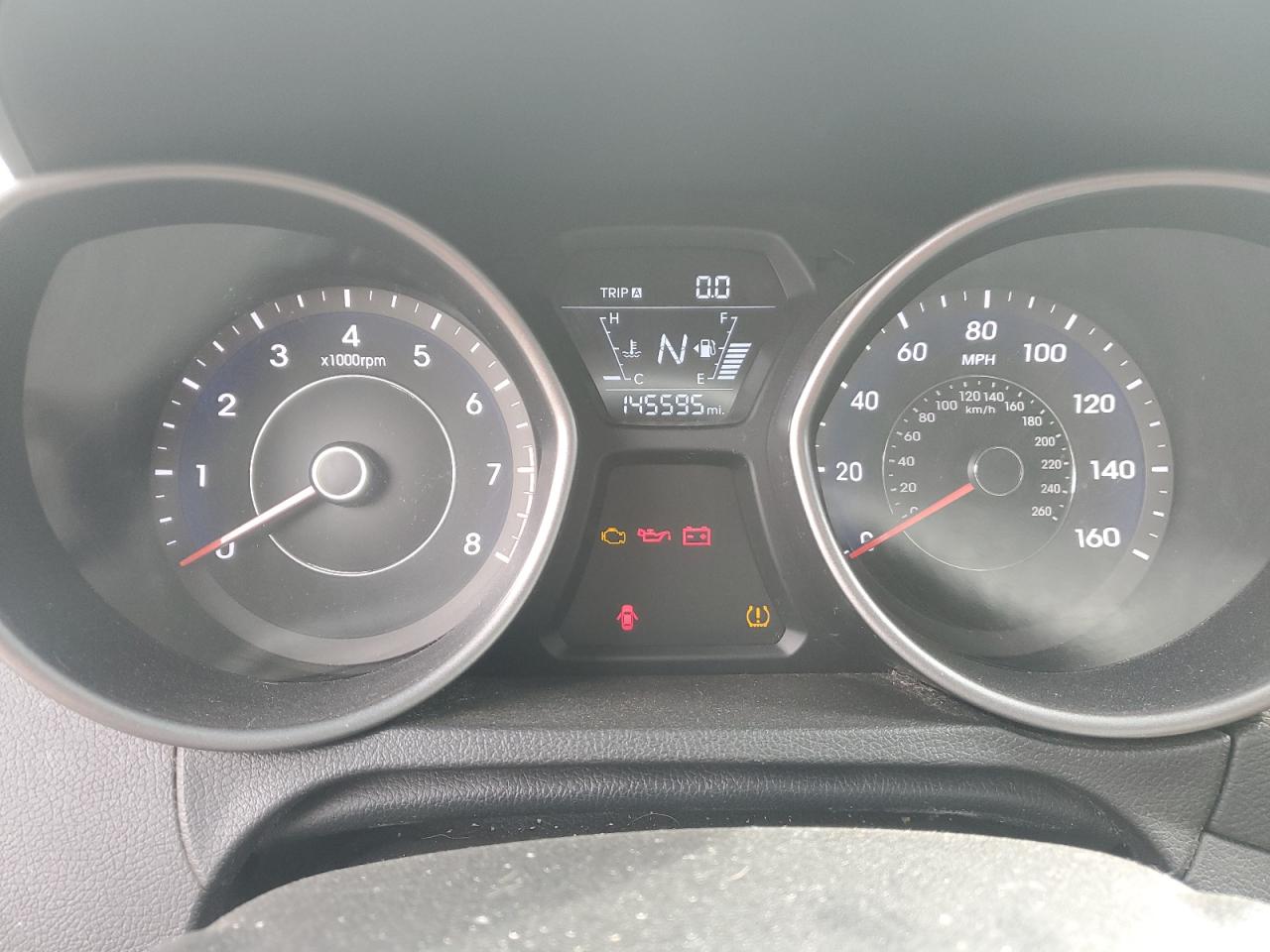 2015 Hyundai Elantra - Image 9