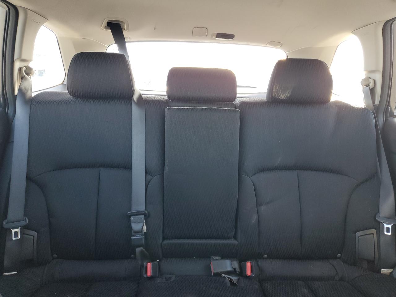 2011 Subaru Outback - Image 10